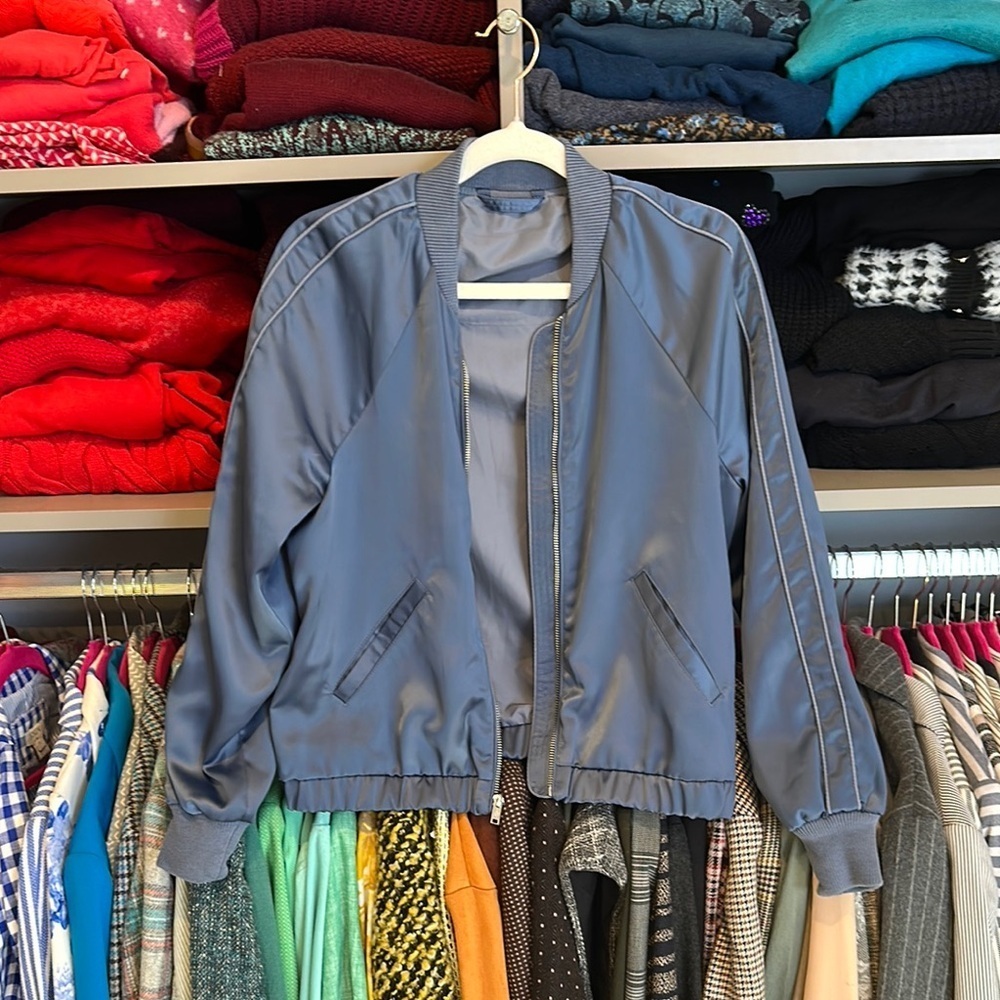Unbranded blue elastic waistband 2 pocket satiny bomber jacket size S
